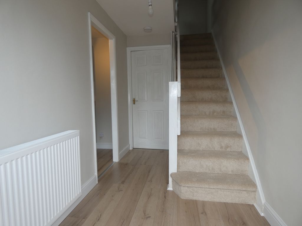 Entrance Hallway- click for photo gallery